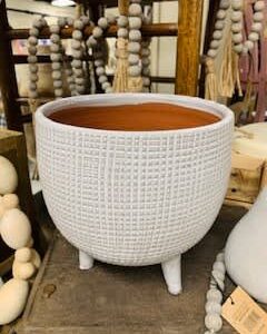 CREATIVE CO OP DISTRESSED TERRACOTTA POT W/FEET 7-3/4"L